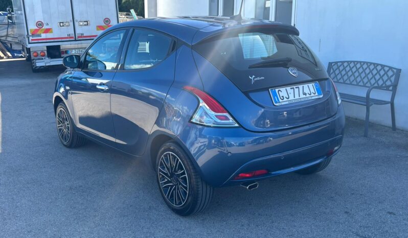 Lancia Ypsilon – 2022 pieno
