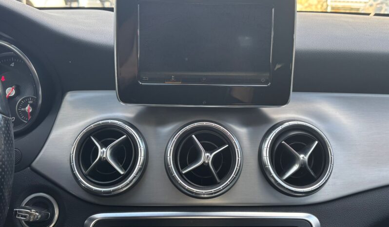Mercedes-Benz CLA – 2016 pieno